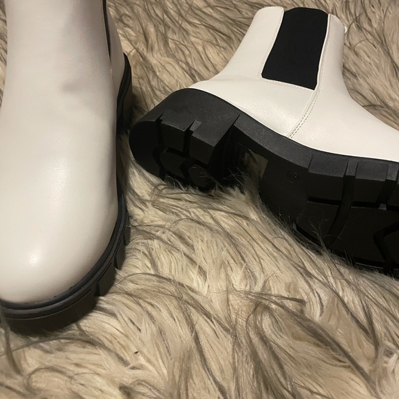Shoes - Boots